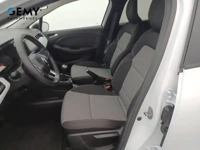 Renault Clio tce 90 — photo 31