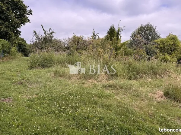 Terrain 1996 m² La Rivière-Saint-Sauveur