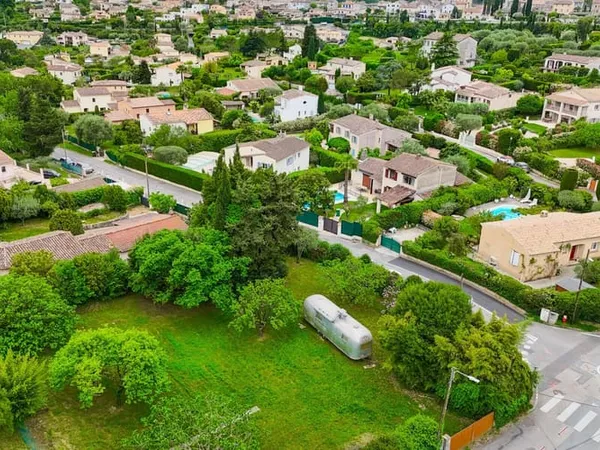 Terrain 1159 m²