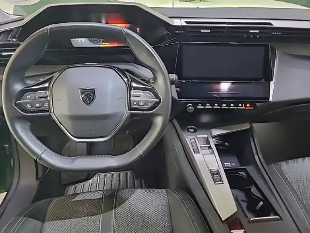Peugeot 308 puretech 130ch s&amp;s eat8 — photo 11