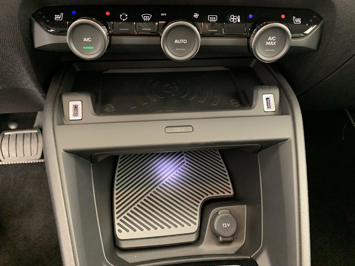 Citroën C4 — photo 22