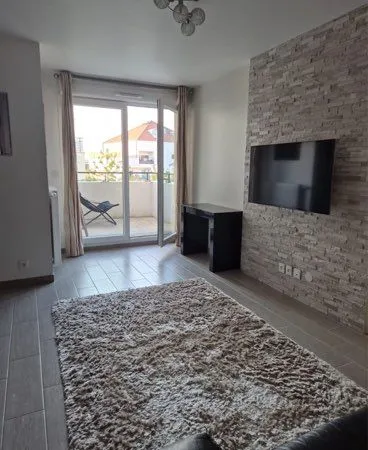 Superbe T2 récent avec parking et balcon - Limite Le Raincy