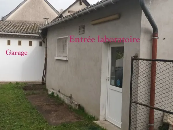 Local 207 m² rivarennes