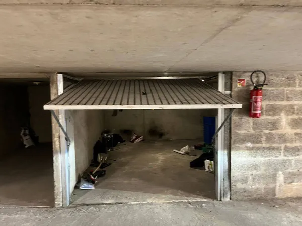 Parking 20 m²