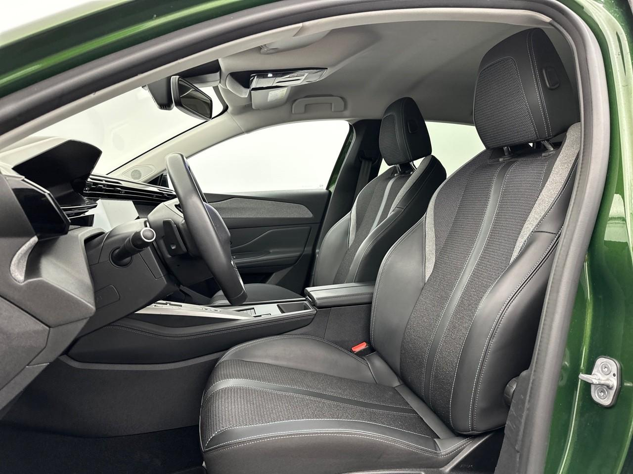 Peugeot 308 puretech 130ch s&s eat8 allure pack — photo 9