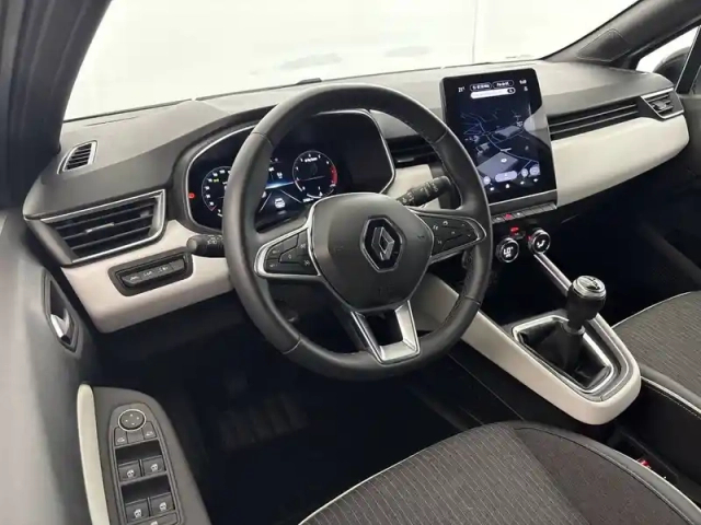 Renault Clio tce 90 — photo 19