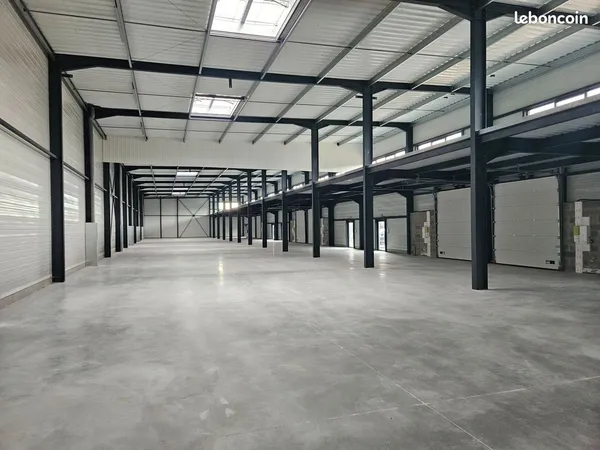 Entrepot à vendre