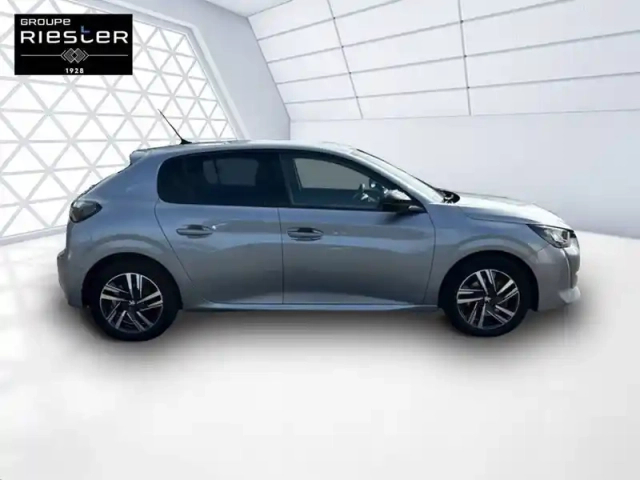 Peugeot 208 puretech 100 s&amp;s eat8 — photo 4