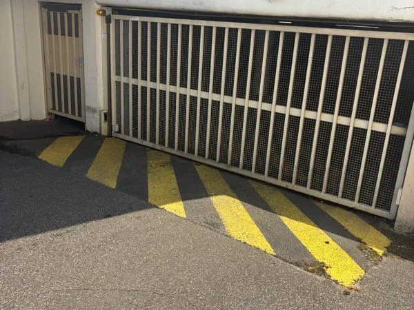 Garage fermé sécurisé - Grenoble Eaux-Claires
