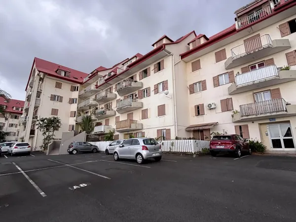 APPARTEMENT T3 MONTGAILLARD  SAINT-DENIS 97400