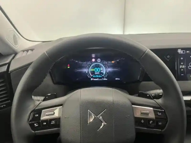 Ds Ds 4 n°4 plug-in hybrid 225ch etoile — photo 13