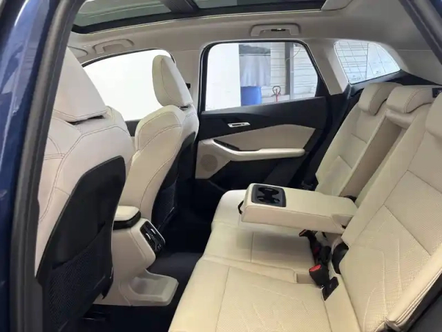 Bmw Serie 2 active tourer 218i 136 ch dkg7 — photo 10