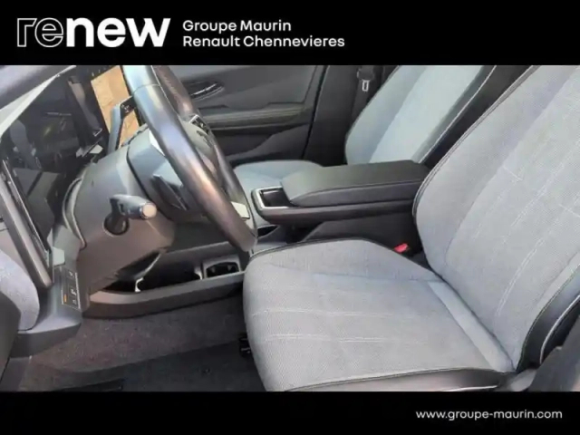 Renault Megane e-tech electric ev60 220ch techno super charge -b — photo 15