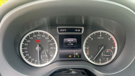 Infiniti Q30 2.2 D 170 7DCT - Luxe – 2018 – 113000 km – Diesel – Boîte Automatique — photo 15