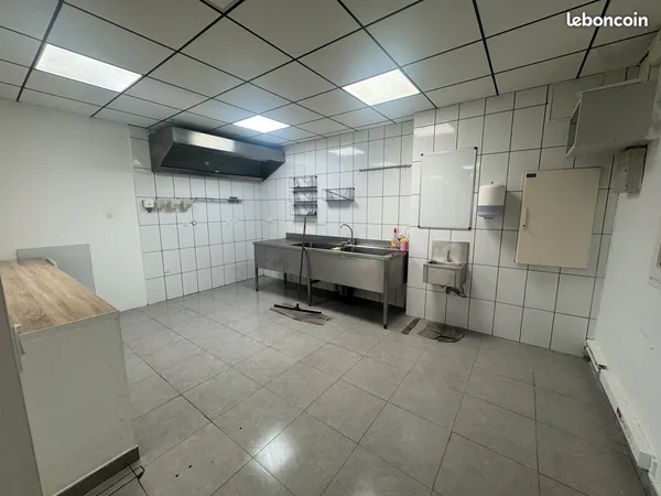 Local commercial / professionnel / stockage