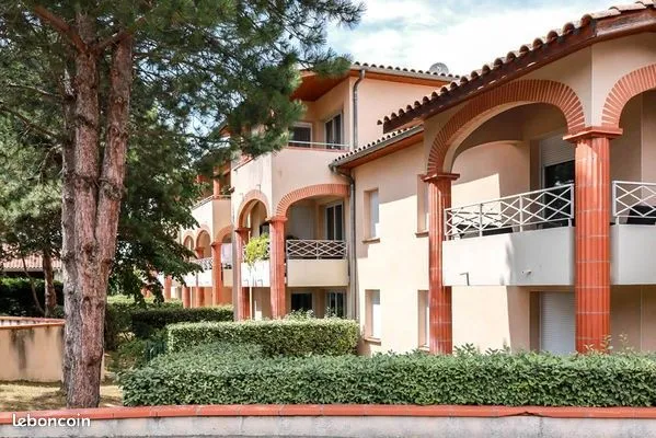 Charmant T2 à Saint- Jean, parking, jardin privatif, piscine