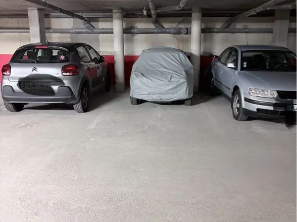 🚗 à vendre - 2 places de parking