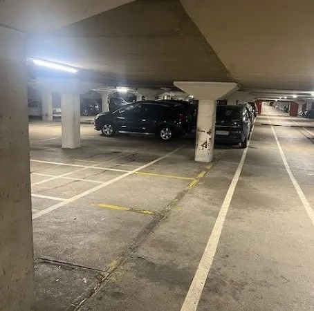 Parking 15 m²