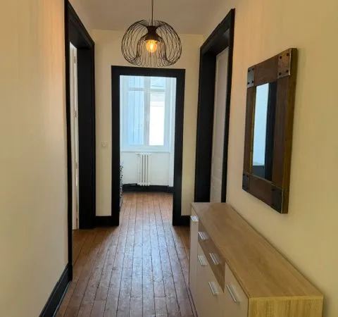 Magnifique maison meublé centre de Limoges, quartier des émailleurs, jardin, garage, wifi, 4 salles 