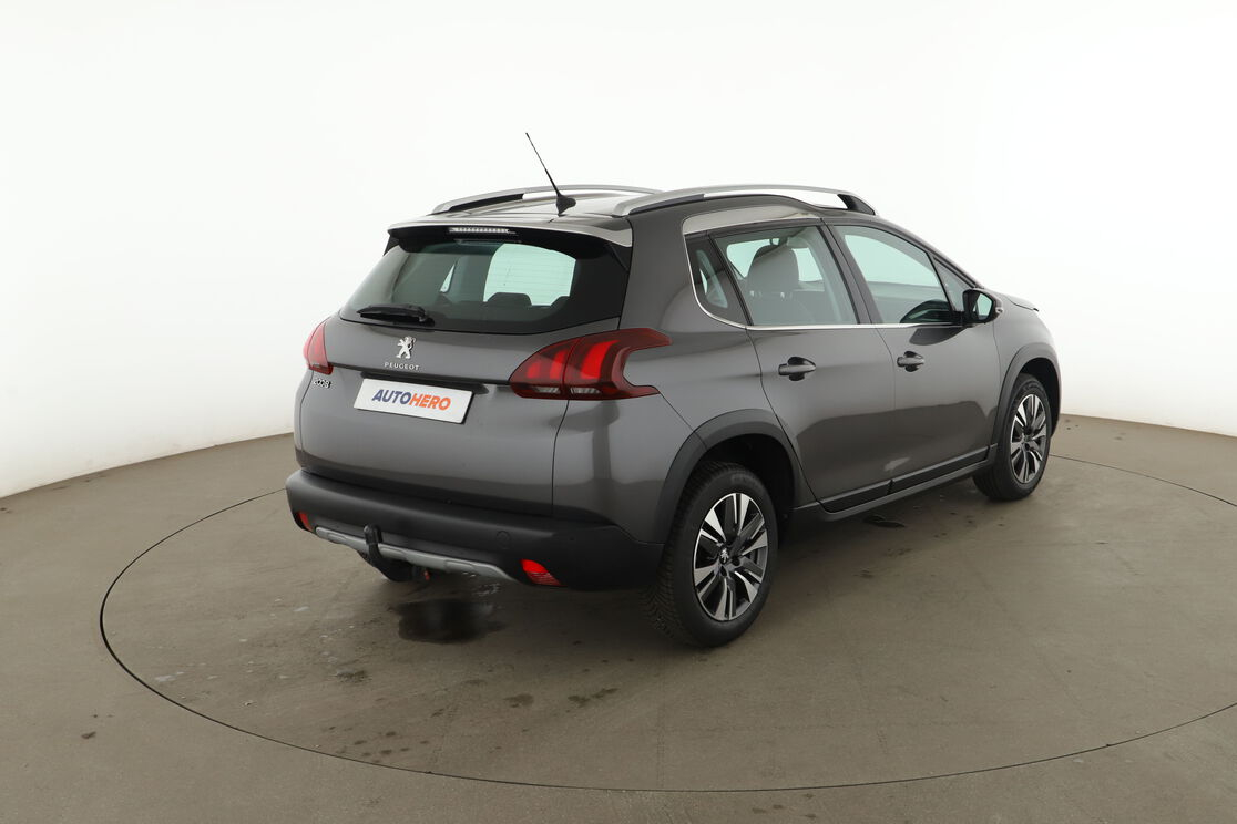 Peugeot 2008 1.5 Blue-HDi Allure EAT6 — photo 5