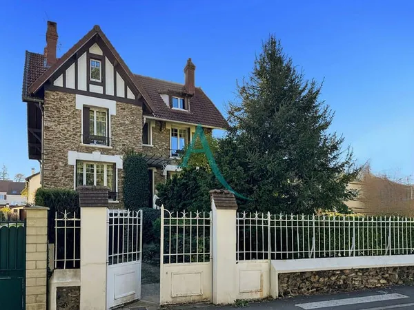 Maison 6 pièces 160 m²