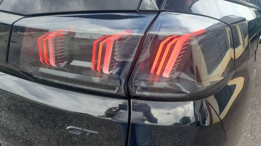 Peugeot 5008 2.0 BlueHdi 180 EAT8 - Gt Pack – 2022 – 126077 km – Diesel – Boîte Automatique — photo 21