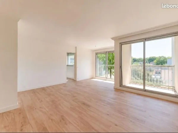 Appartement 5 pièces 100m2 Étage 1/3
