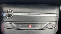 Peugeot 308 1.5 BlueHDi 130ch S&S Allure Business — photo 19
