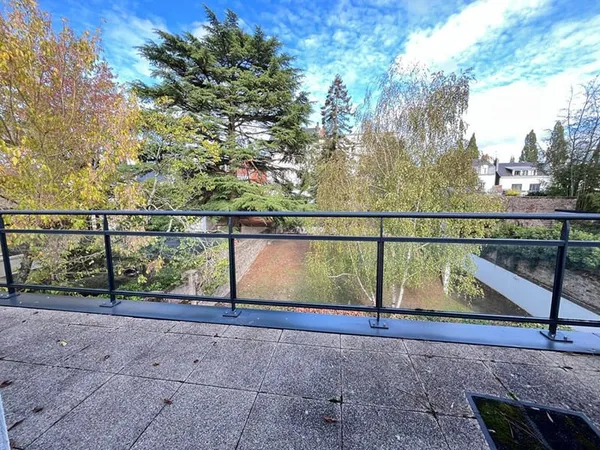 Appartement 5 pièces 142 m²