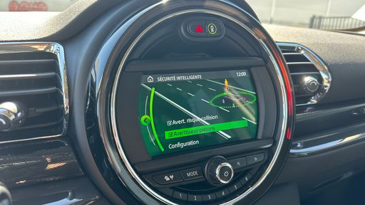 Mini Clubman 2.0 Cooper D 150 Steptronic8 - Business – 2018 – 146409 km – Diesel – Boîte Automatique — photo 11