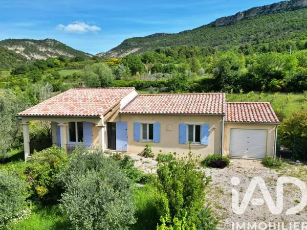 Maison de plain-pied 4 pièces 98 m²