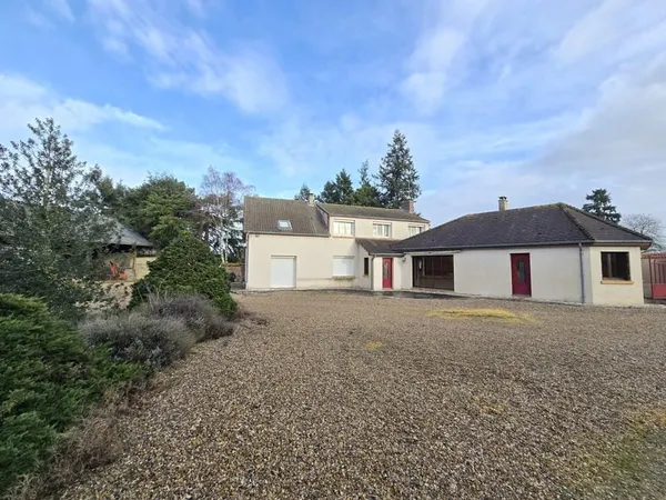 Immeuble industriel 7 pièces 214 m²