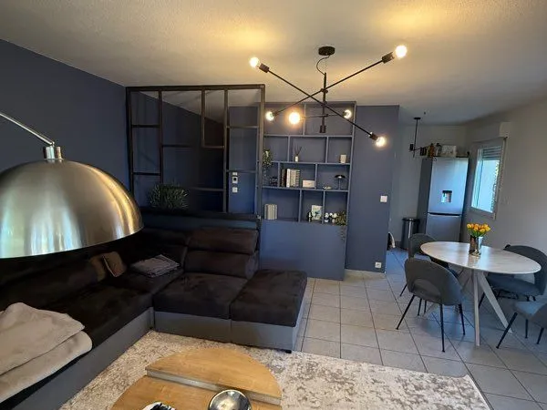 Appartement T2 avec terrain et place de parking