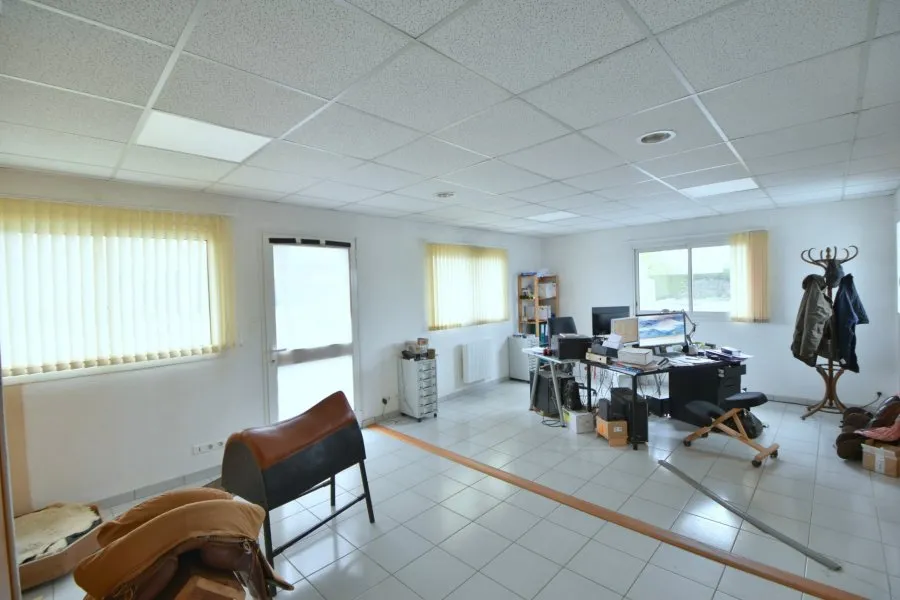 Photo 2