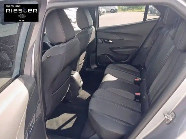 Peugeot 2008 puretech 130 s&amp;s eat8 — photo 12