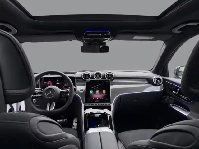 Mercedes Glc 220 d 4matic amg line — photo 11