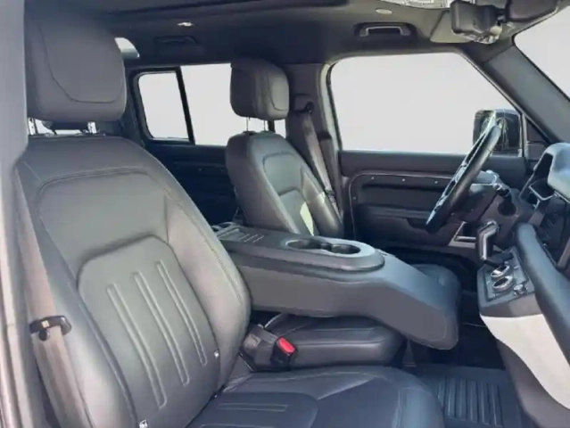 Land Rover Defender 110 2.0 p400e hse — photo 5