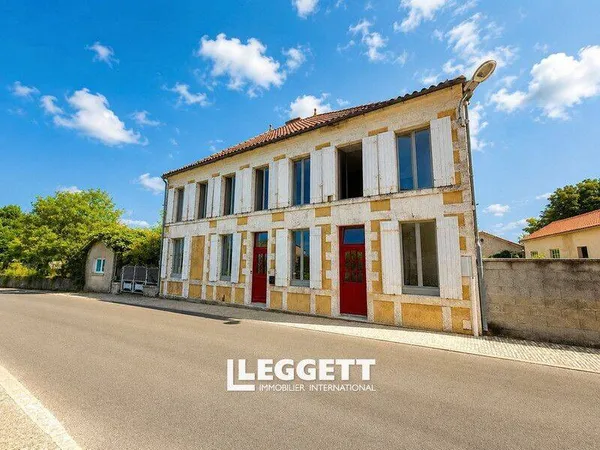 Maison 8 pièces 333 m²