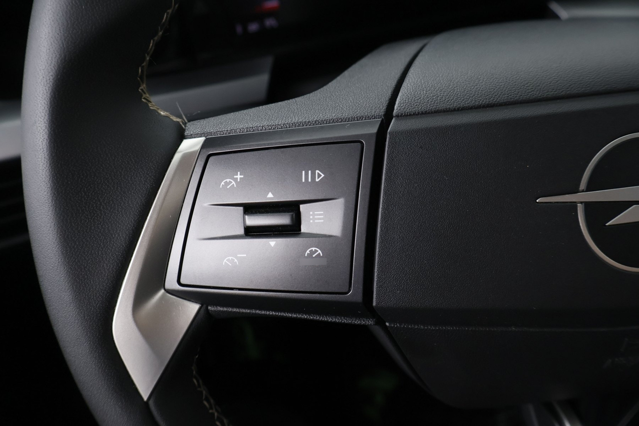 Opel Frontera — photo 20