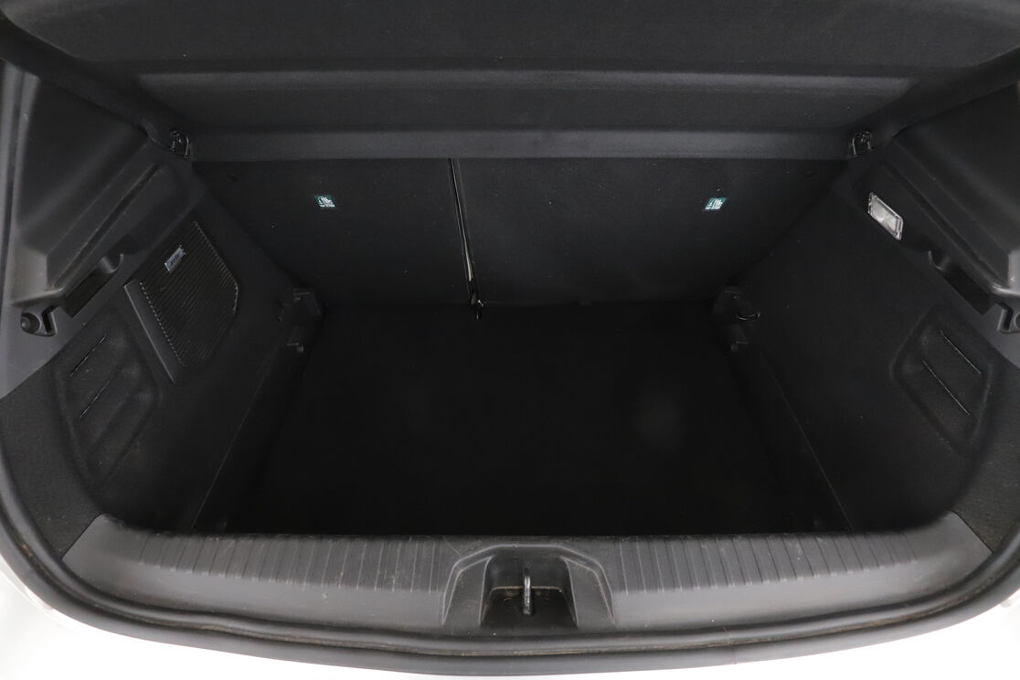 Renault Clio 1.5 Blue dCi Initiale Paris — photo 15