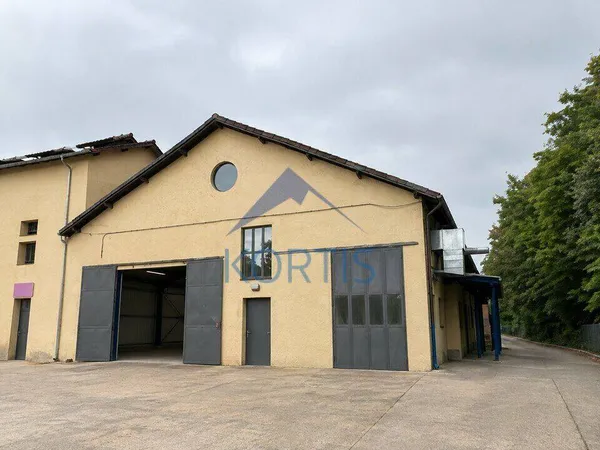 Local d'activité 1480 m²