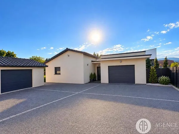Maison de plain-pied 5 pièces 149 m²