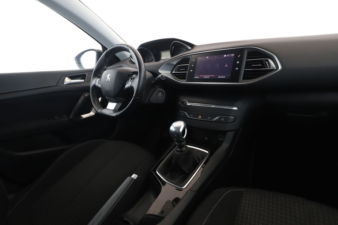 Peugeot 308 1.2 PureTech Allure — photo 12