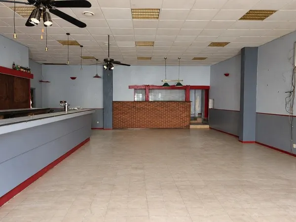 Maraussan centre, local commercial de 145 m2