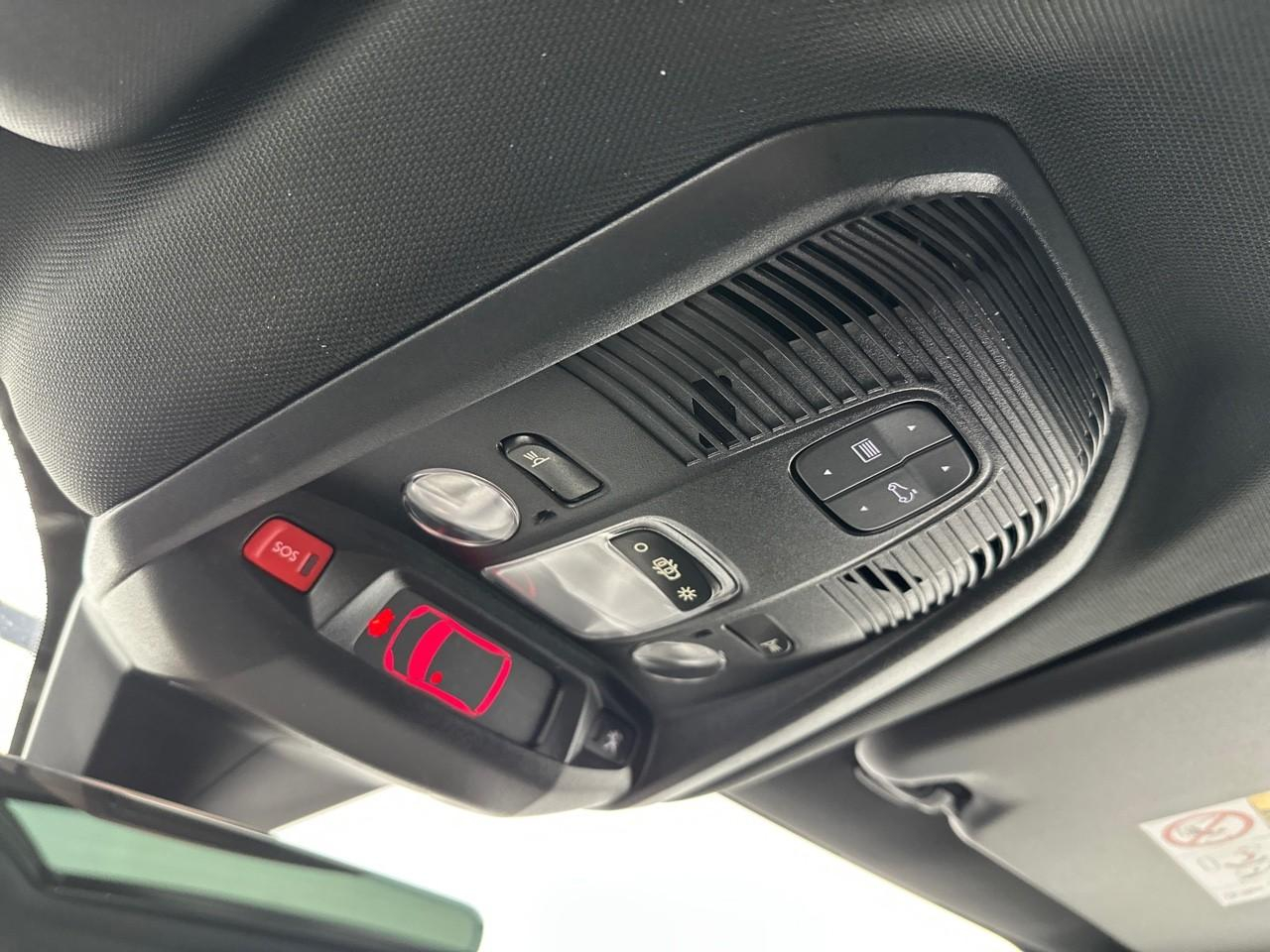 Peugeot 3008 puretech 130ch s&s eat8 gt pack — photo 36
