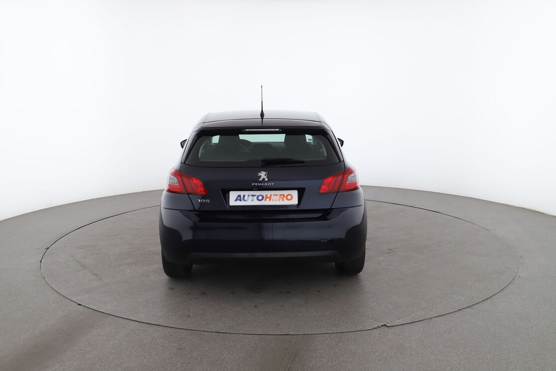 Peugeot 308 1.2 PureTech Allure — photo 4