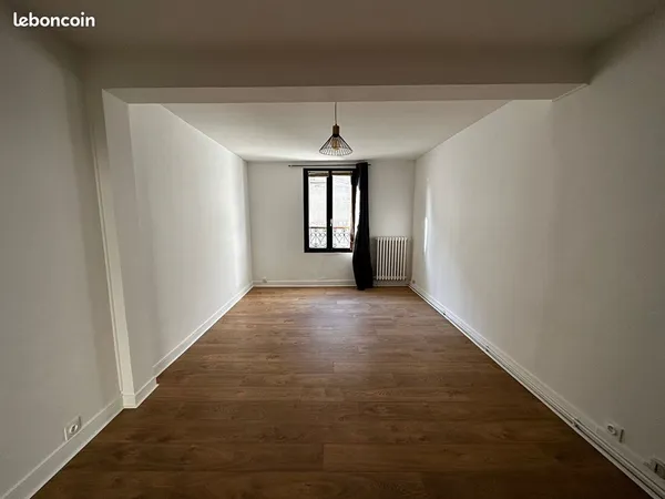 Studio 1 pièce 29 m²