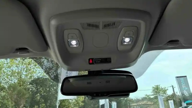 Renault Kadjar blue dci 115 edc — photo 29