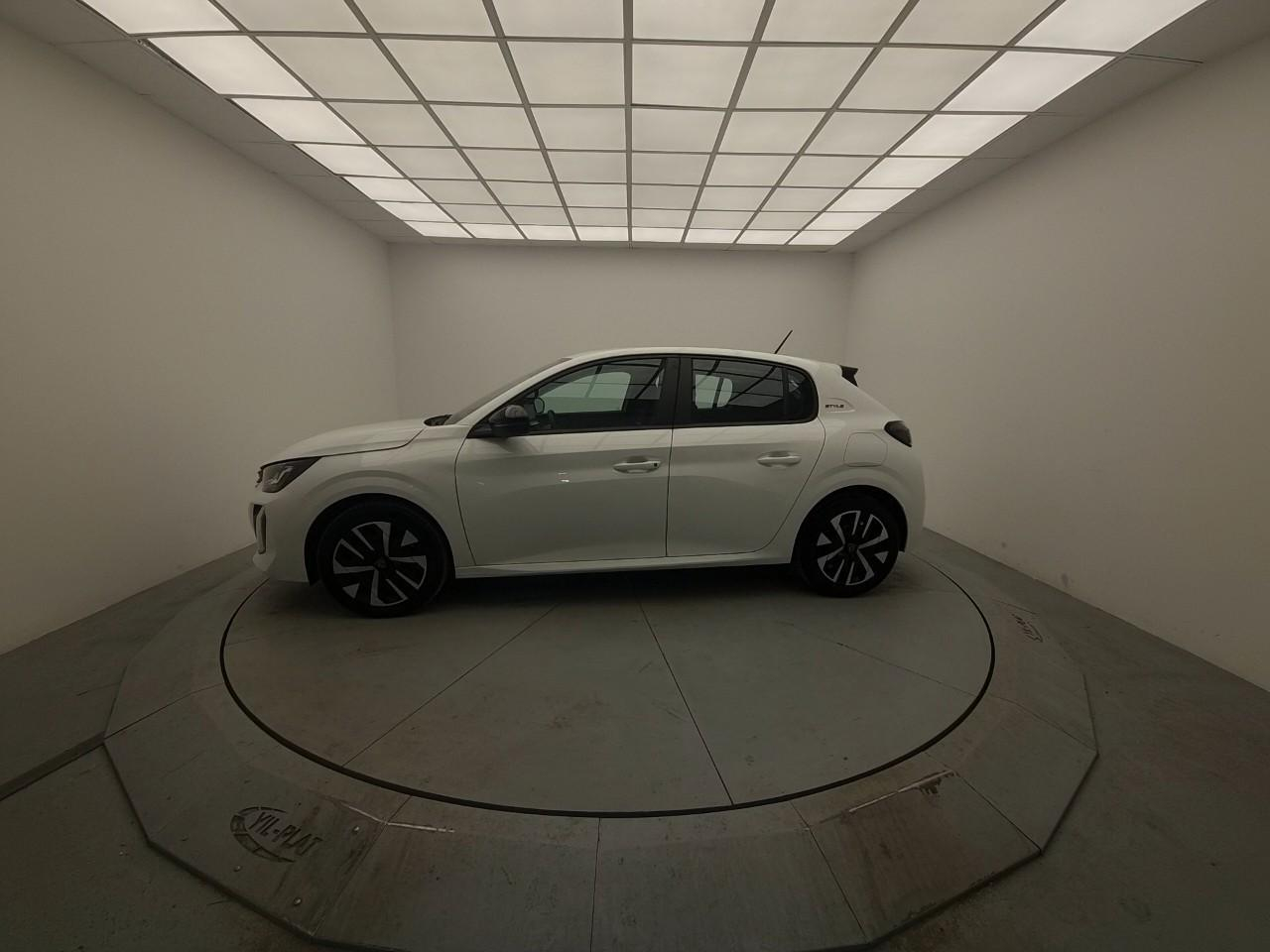 Peugeot 208 100 s&s bvm6 style — photo 2