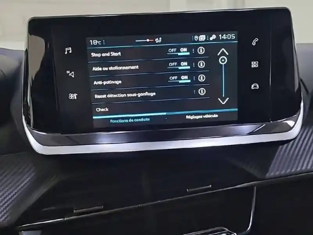 Peugeot 208 puretech 100 s&amp;s eat8 — photo 21